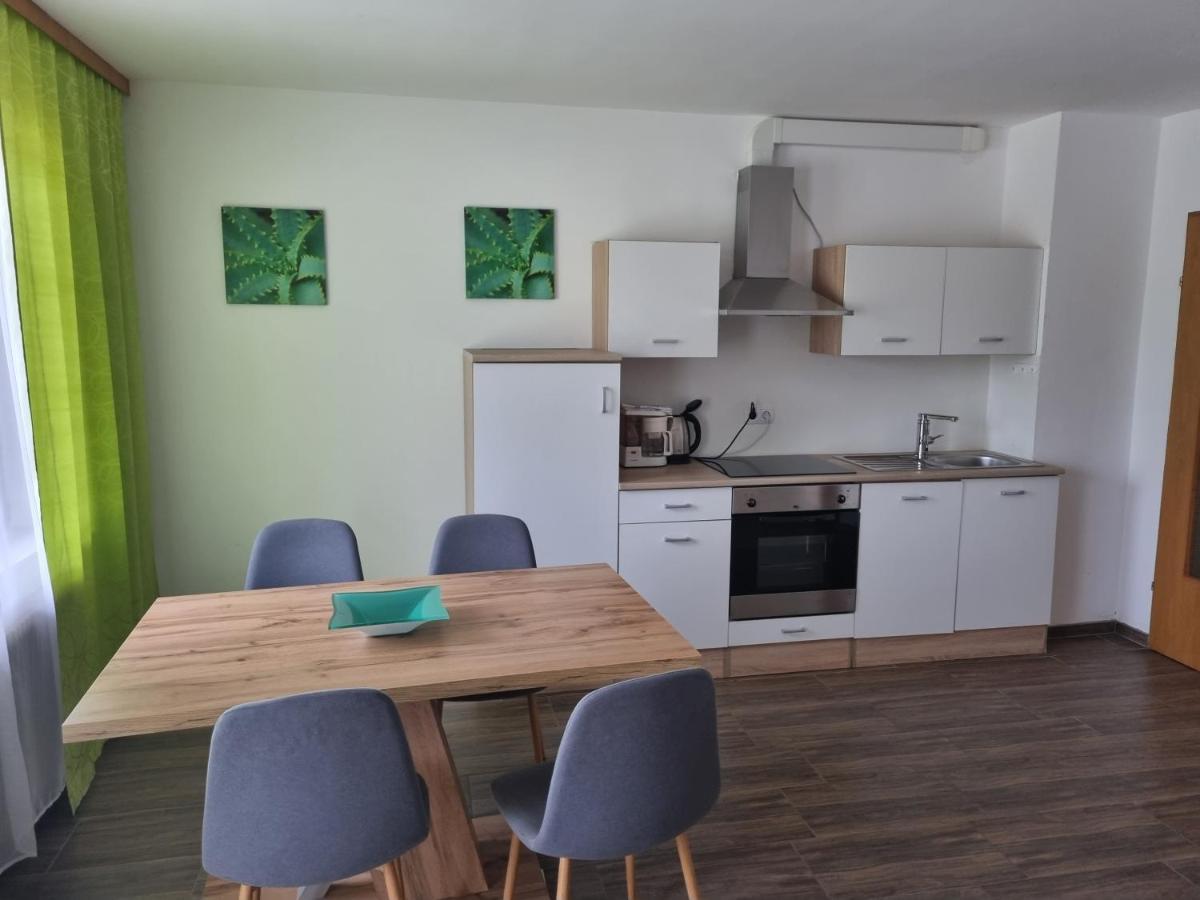Appartementhotel Rutar Lido Eberndorf Eksteriør billede